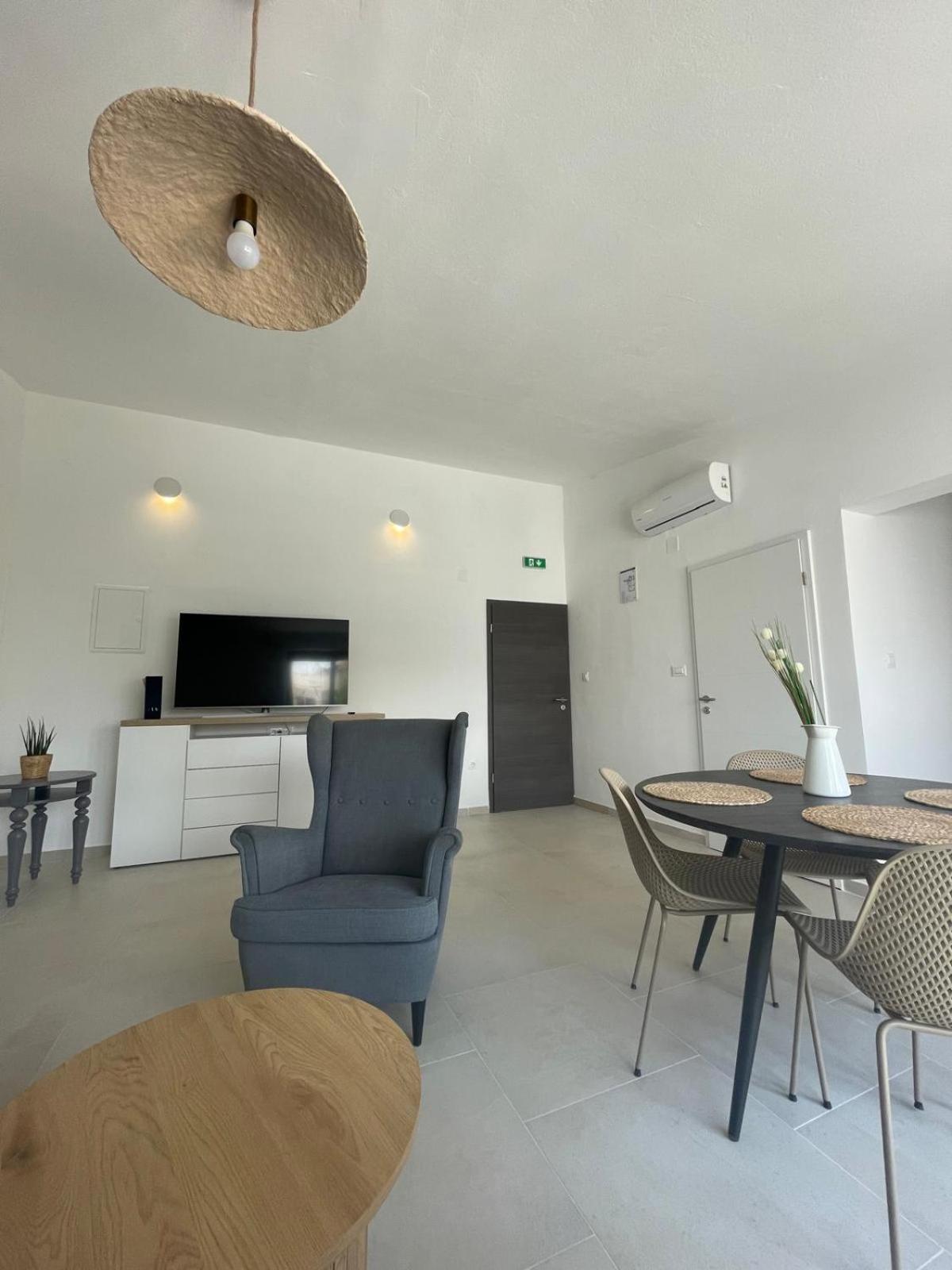 Apartments Ula Vodice Eksteriør bilde